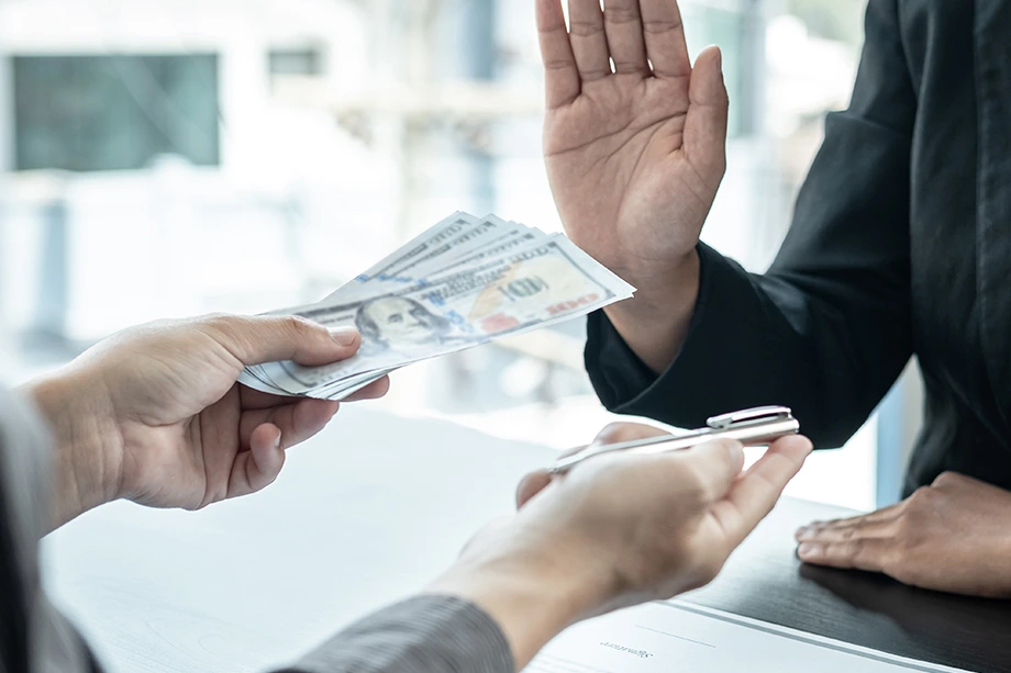 thumb investment red flags how to spot and avoid bad deals